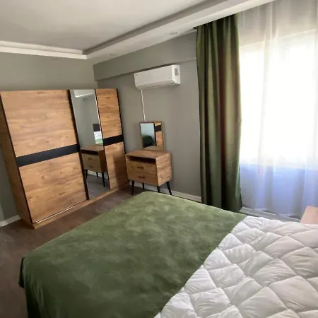 Lara Apartment *